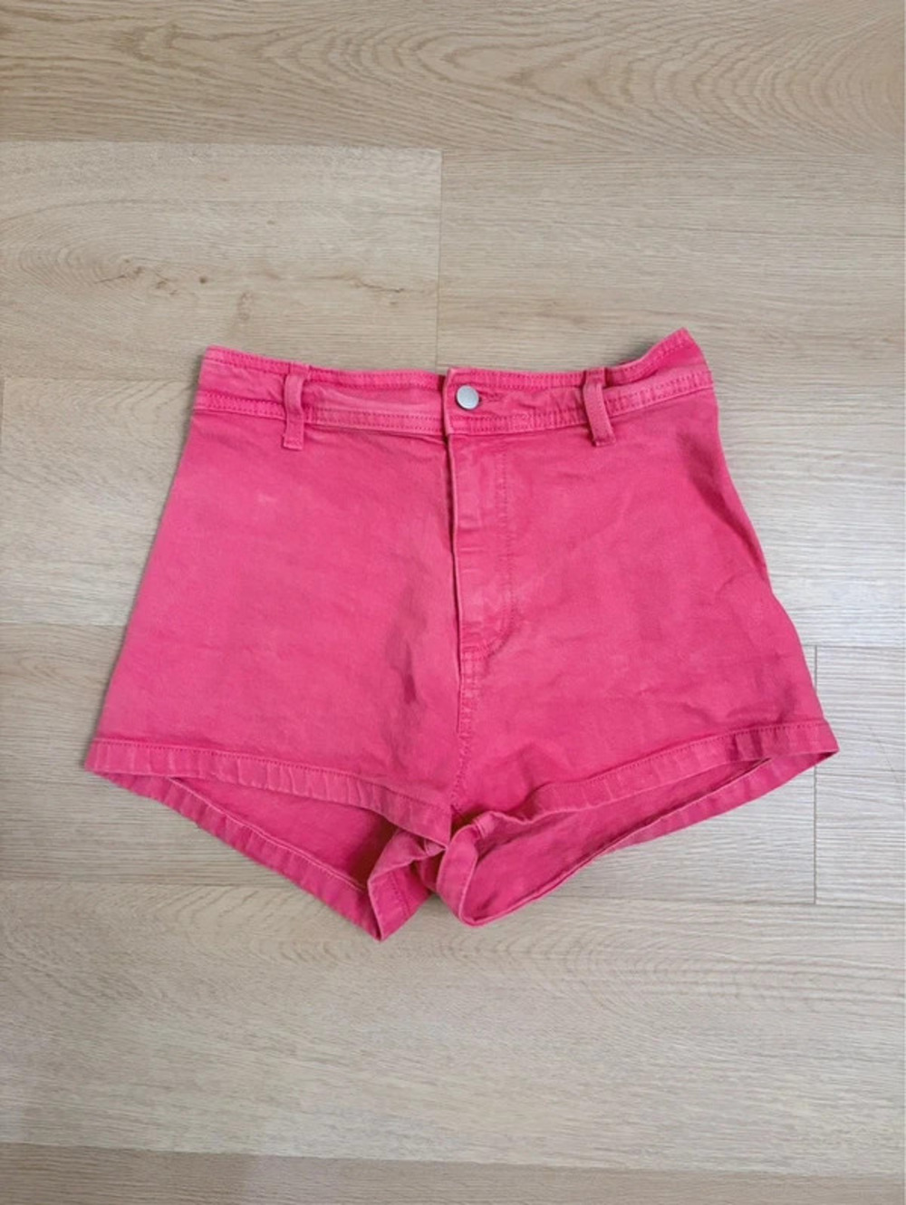 Universal Thread Women’s Sailor Shorts, Pink, Size 6